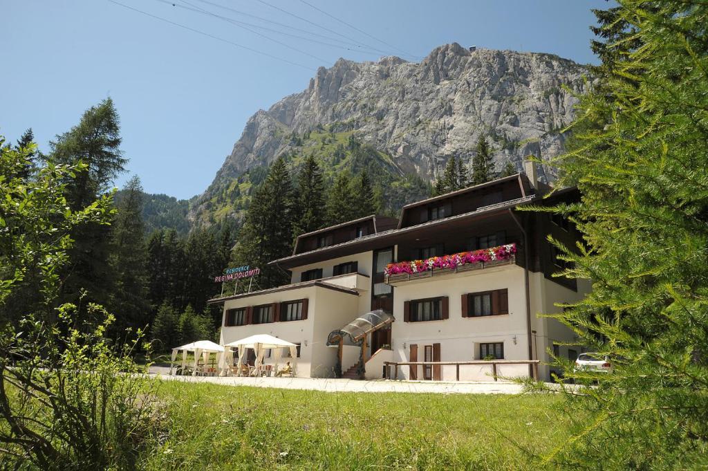 Residence Regina Delle Dolomiti Rocca Pietore Exteriör bild
